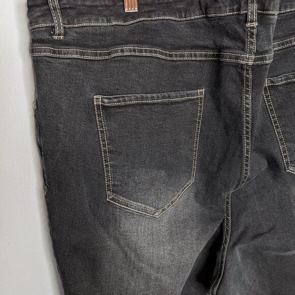 Universal Standard Distressed Black Seine Jeans Size 28 (4X) - Picture 5 of 7